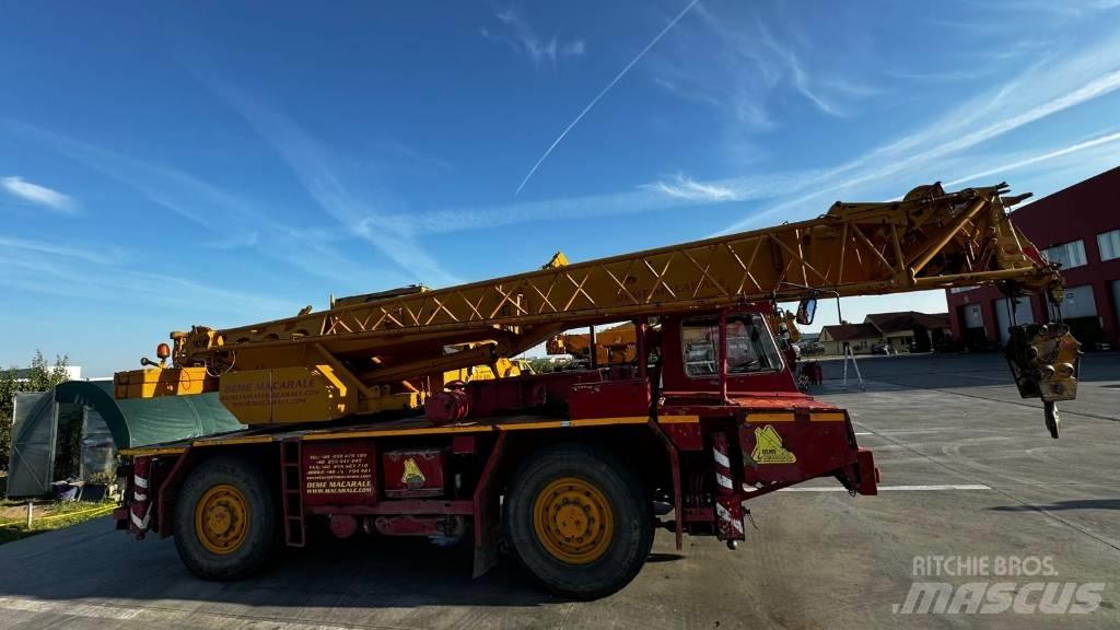 Liebherr LTM 1025 Univerzální terénní jeřáby