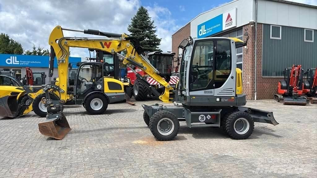 Wacker Neuson EW65 Speciální bagry
