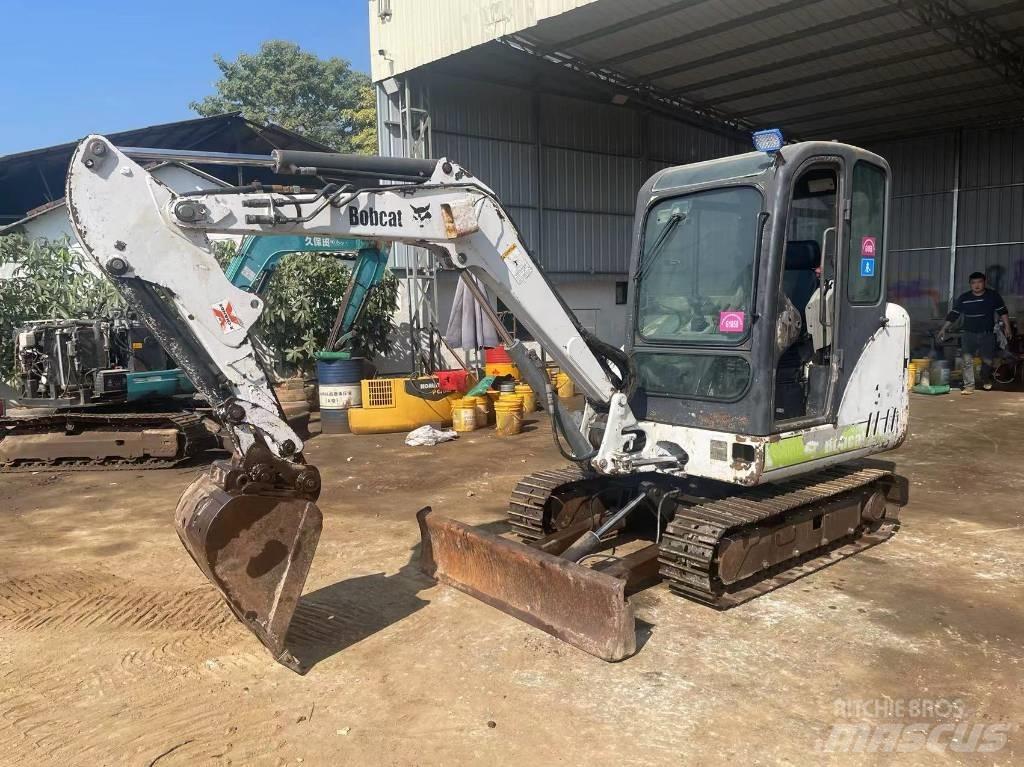 Bobcat 331 Pásová rýpadla