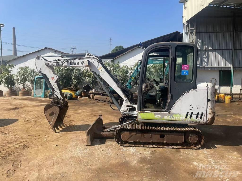 Bobcat 331 Pásová rýpadla