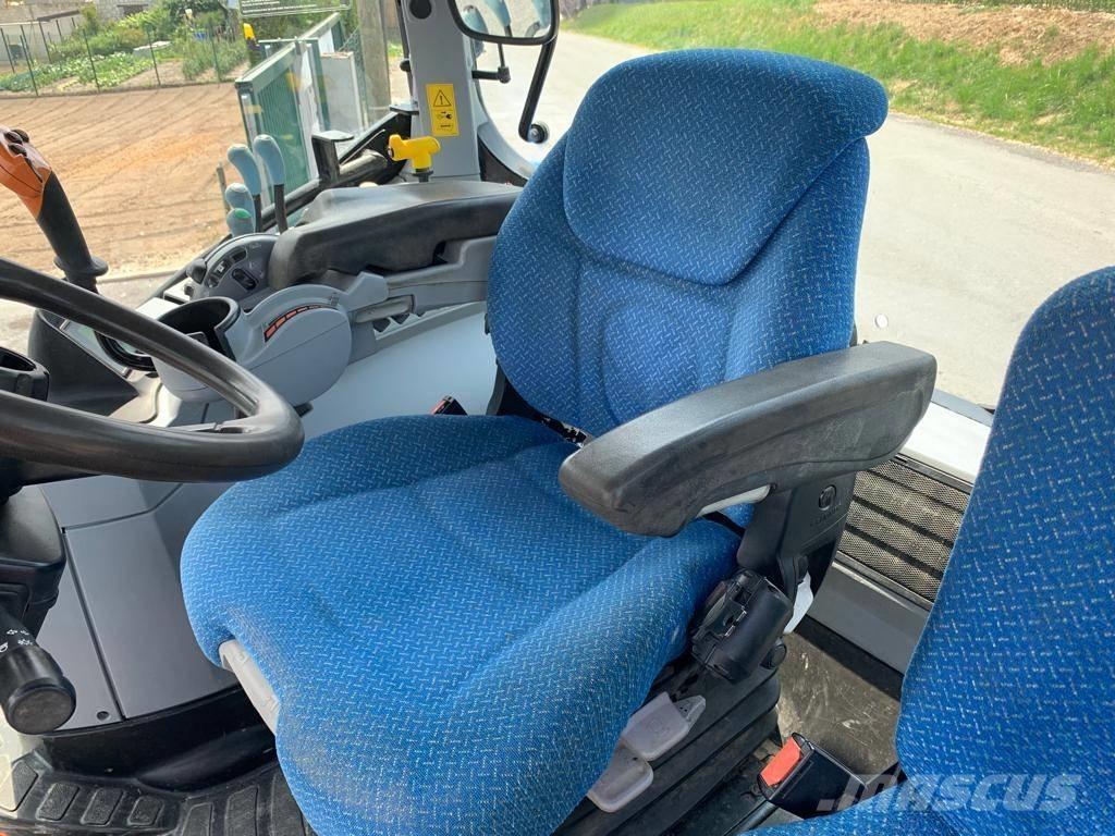 New Holland T 7.210 Traktory