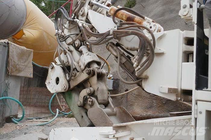 Schaeff ITC312 Povrchové vrtací stroje