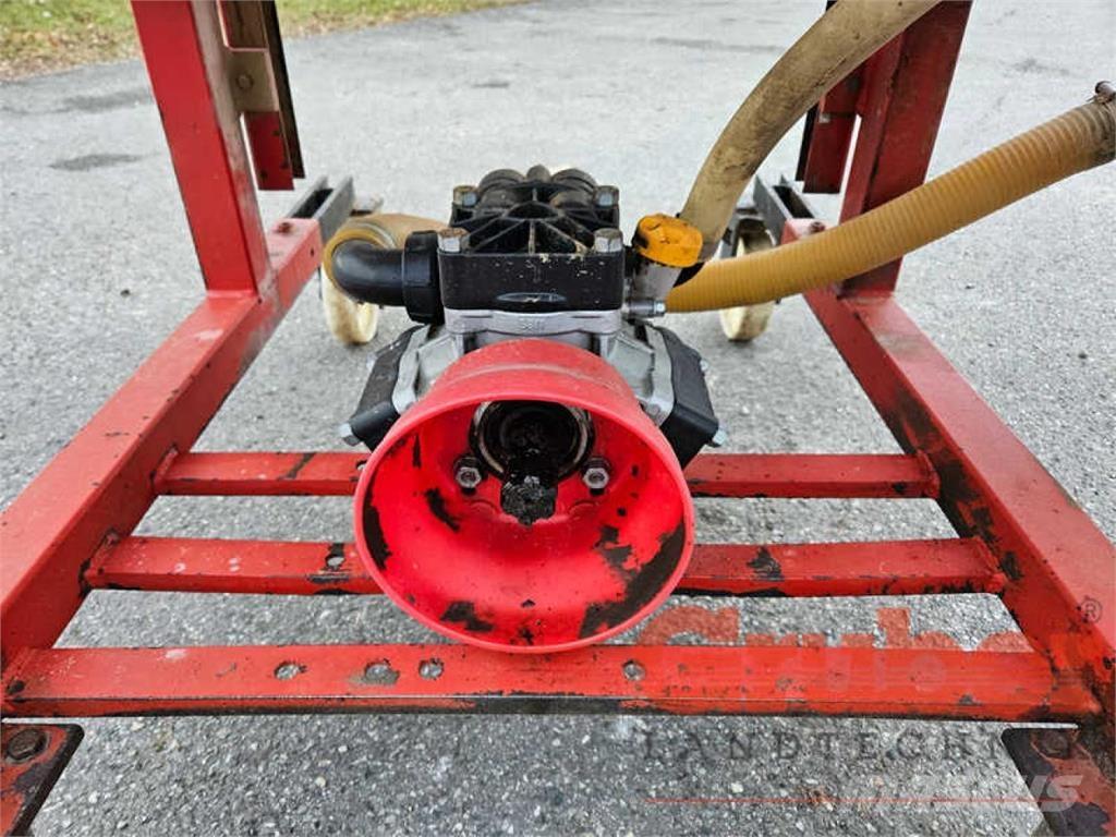 Schmotzer 800 l Tažené postřikovače