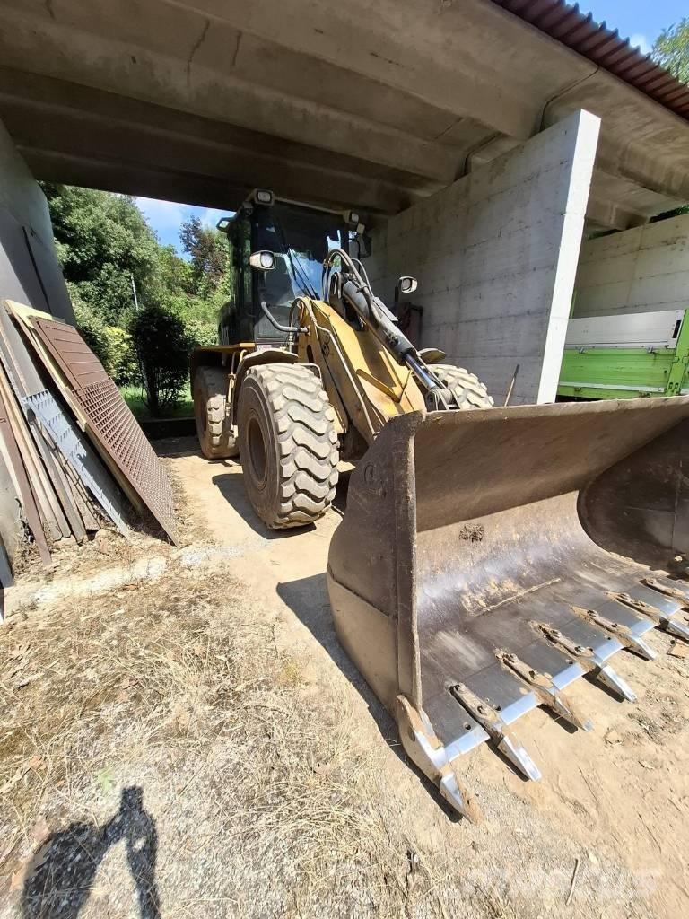 CAT 930 G Kolové nakladače
