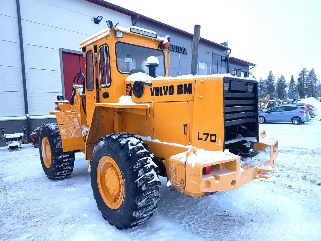 Volvo L70 Kolové nakladače