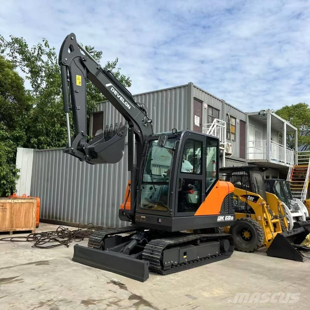 Develon DX 60 D Pásová rýpadla