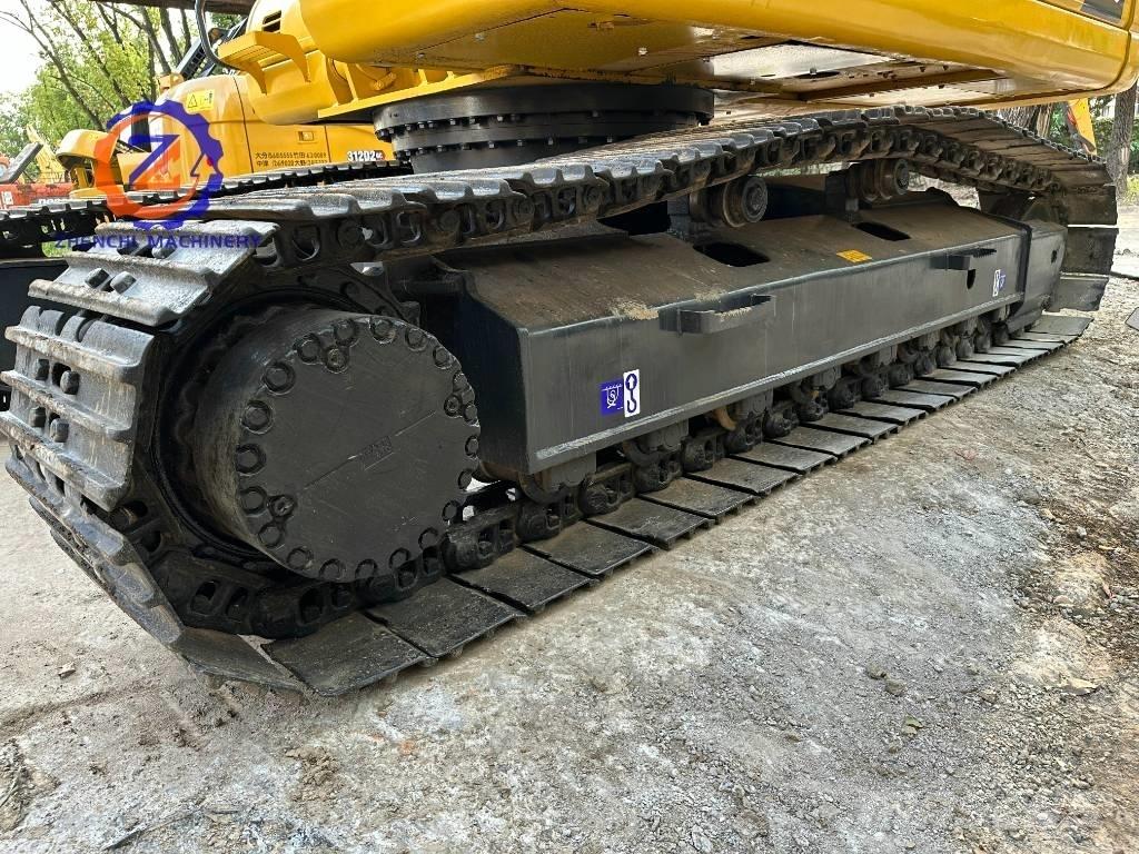 Komatsu PC 220-7 Pásová rýpadla