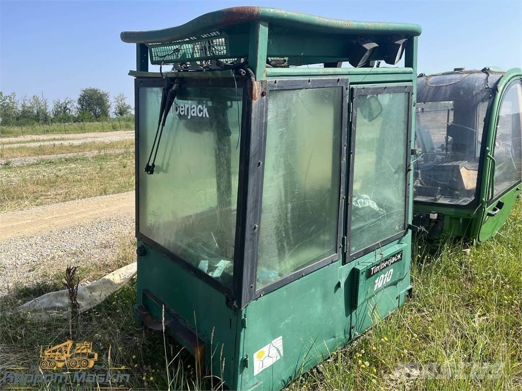 Timberjack 1010 Kabiny a interiér