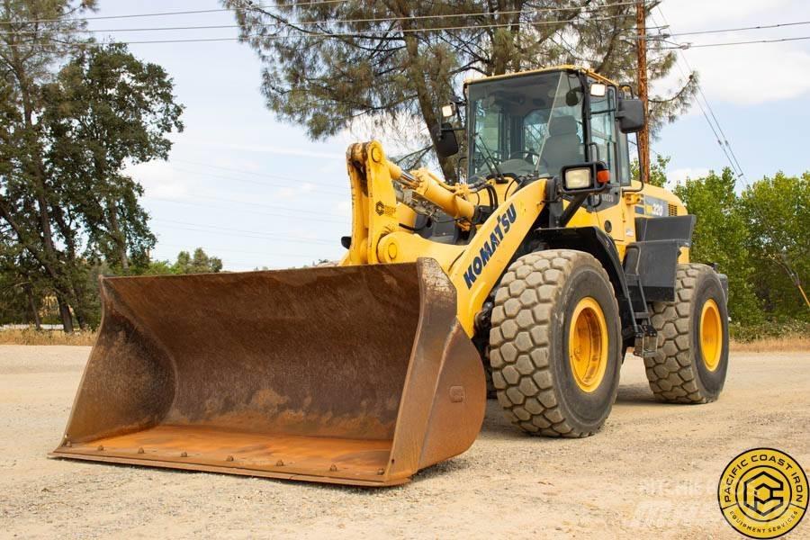 Komatsu WA 320-7 Kolové nakladače