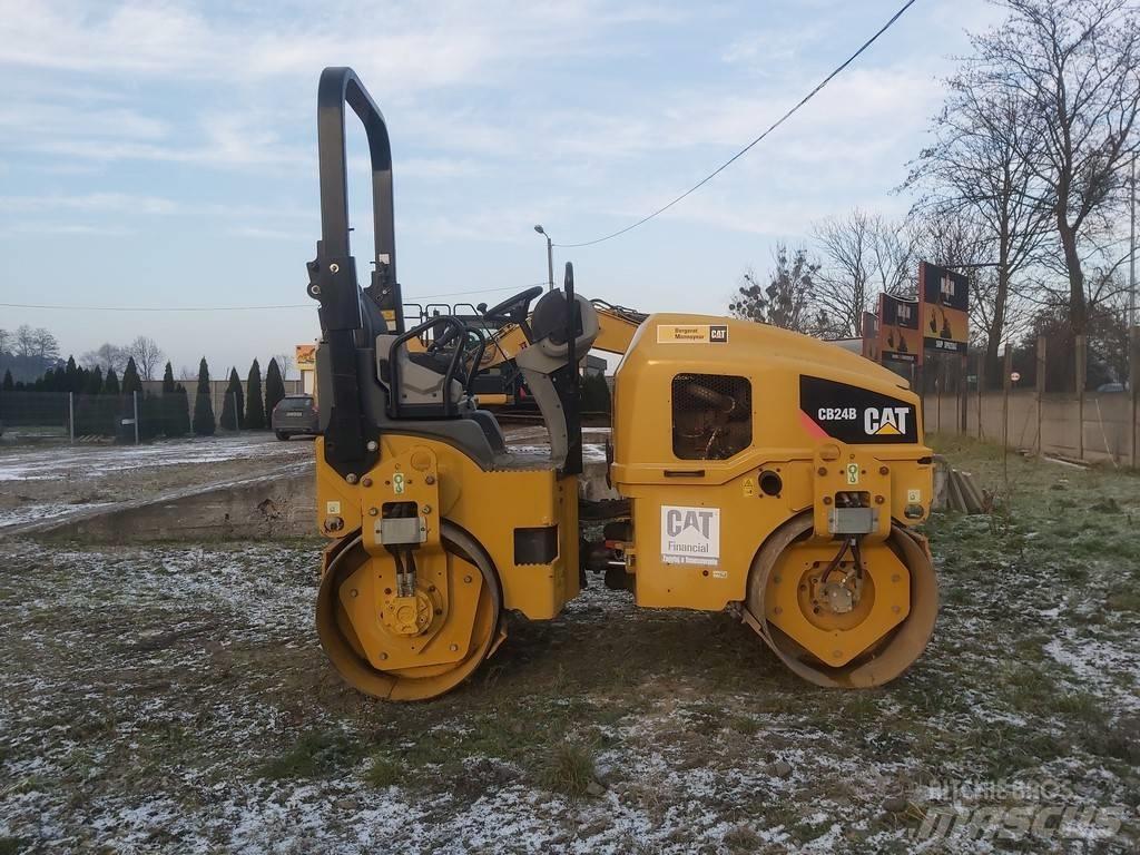 CAT CB 24 B Tandemové válce