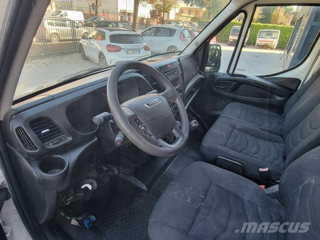 Iveco DAILY E6 Kabiny a interiér