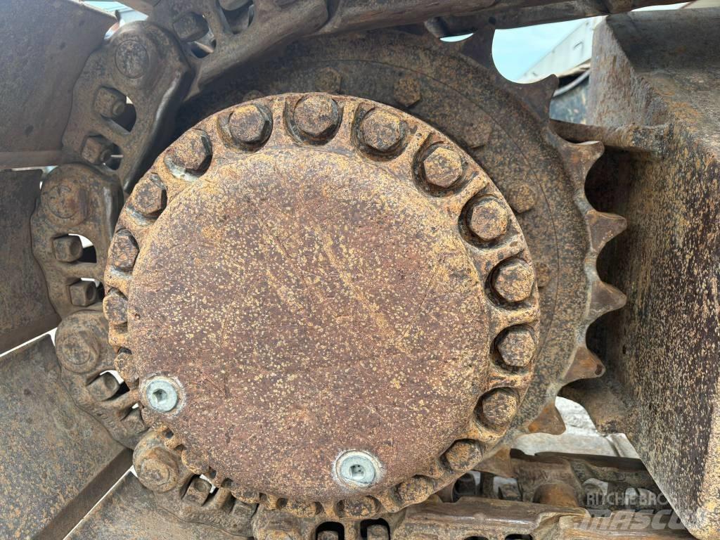 CAT 330 CL Pásová rýpadla