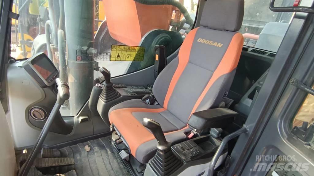Doosan DX 530 LC-5 Pásová rýpadla
