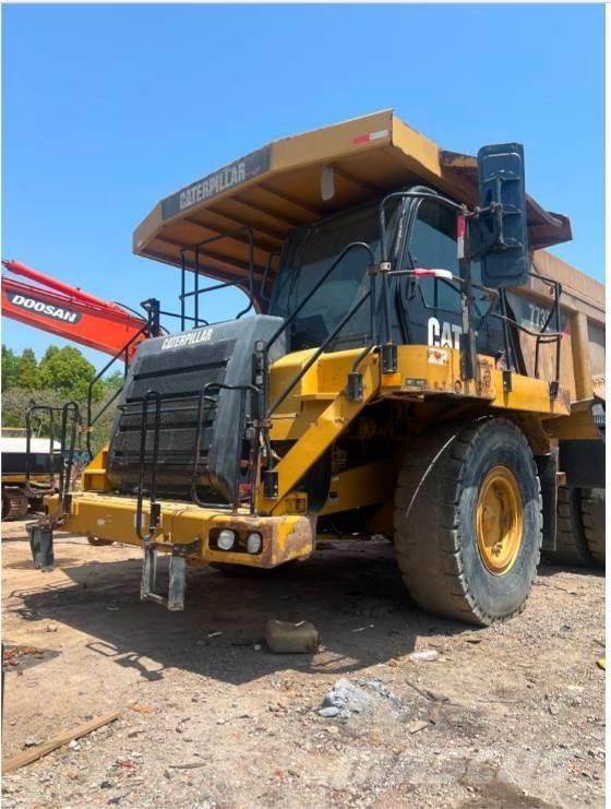 CAT 773 D Pevné dempry