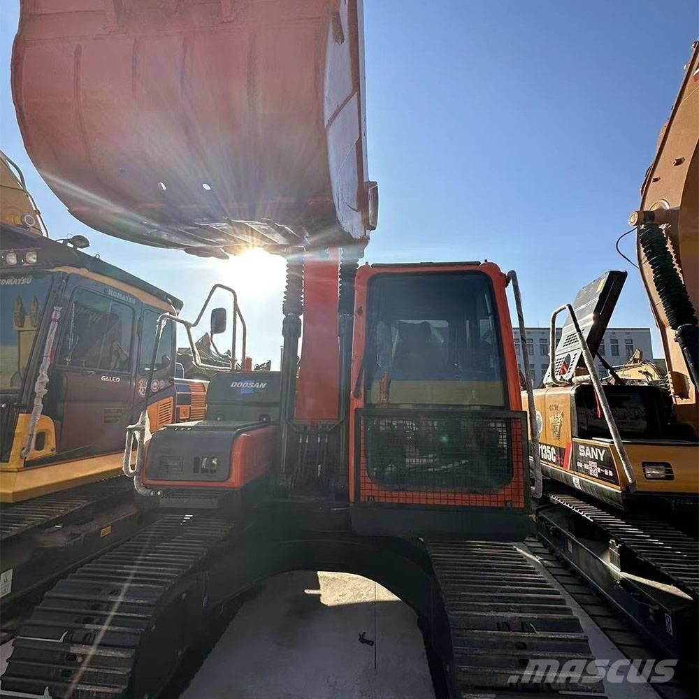 Doosan DX150LC-9C Pásová rýpadla