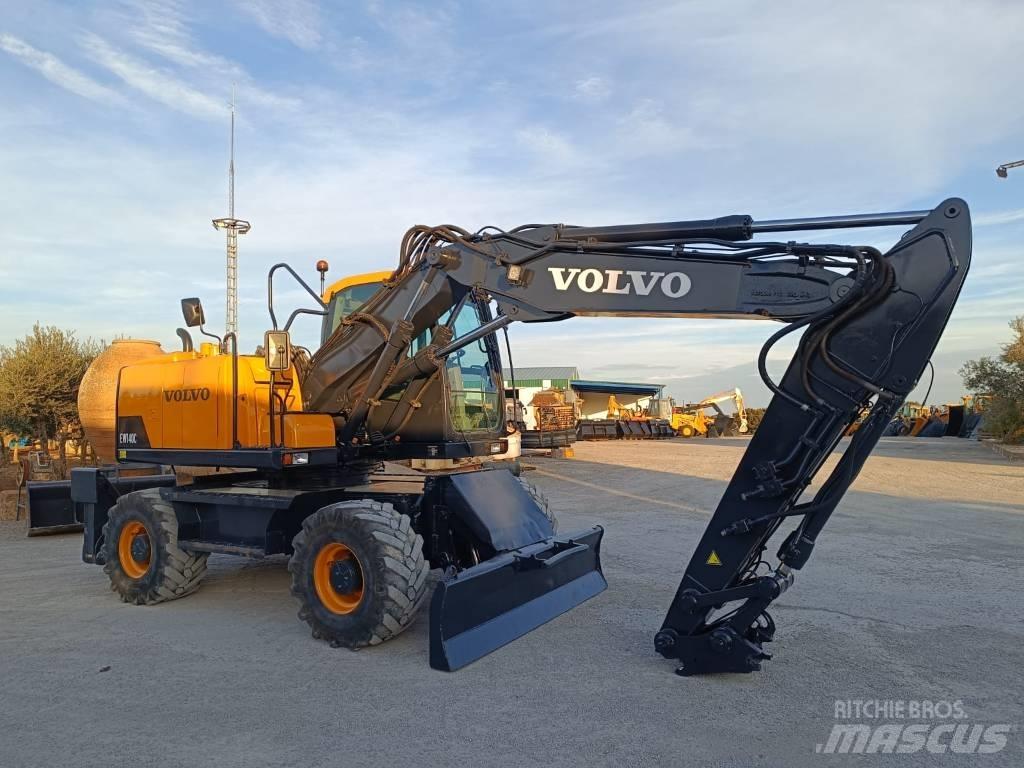Volvo EW 140 C Kolová rýpadla