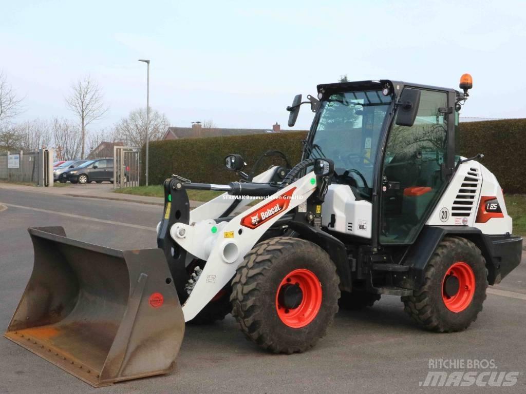 Bobcat L 85 Kolové nakladače