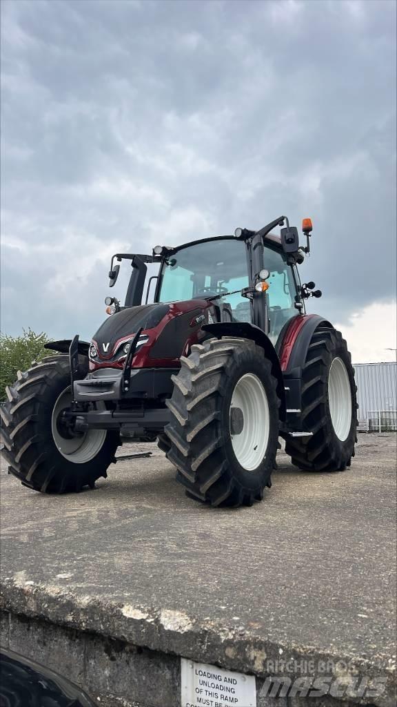 Valtra G 135 A Traktory