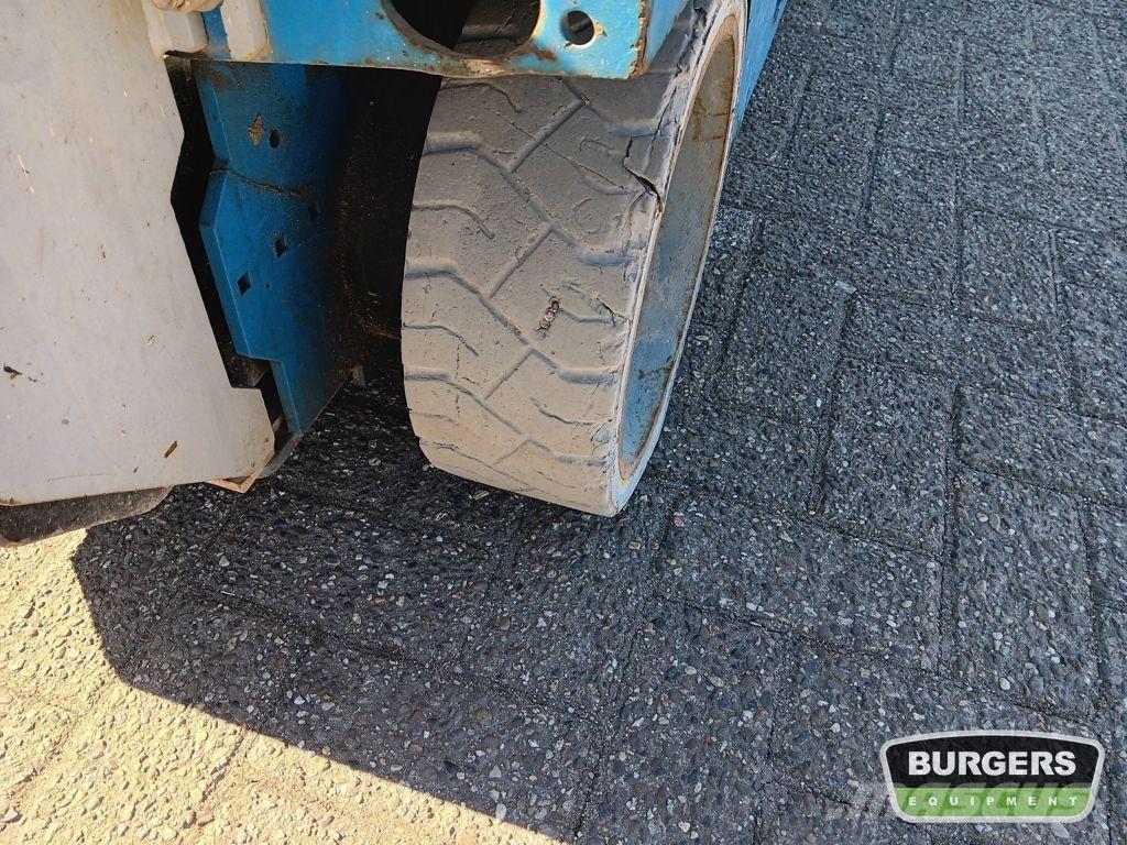 Genie GS2032 Nůžková zvedací plošina