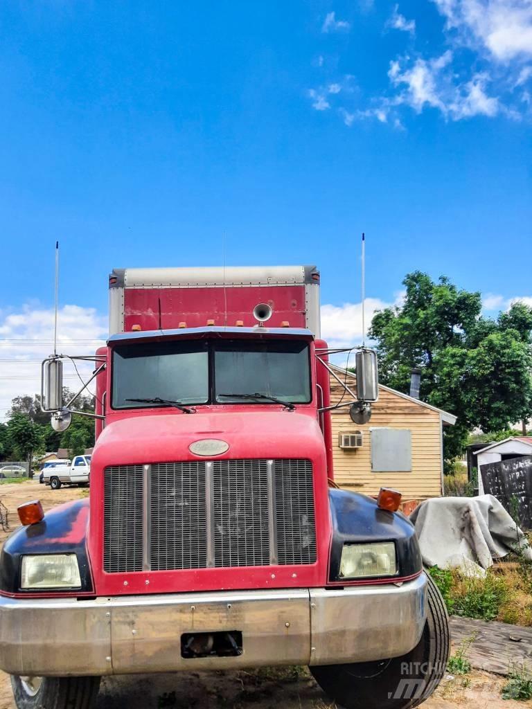 Peterbilt 330 Další