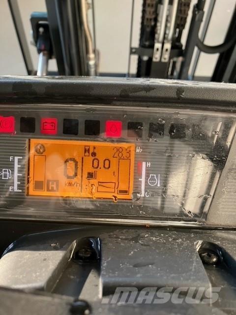 Mitsubishi FD25N3 Dieselové vozíky