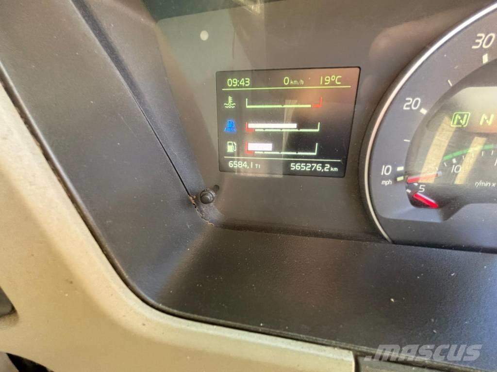 Volvo FM 420 Valník s navijákem