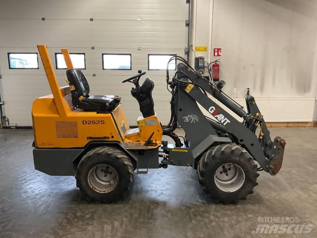 GiANT 262 S Víceúčelové nakladače