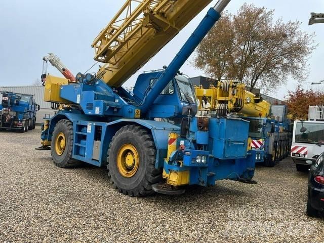Tadano GR 700 EX Univerzální terénní jeřáby