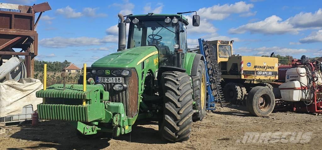 John Deere 8530 Traktory