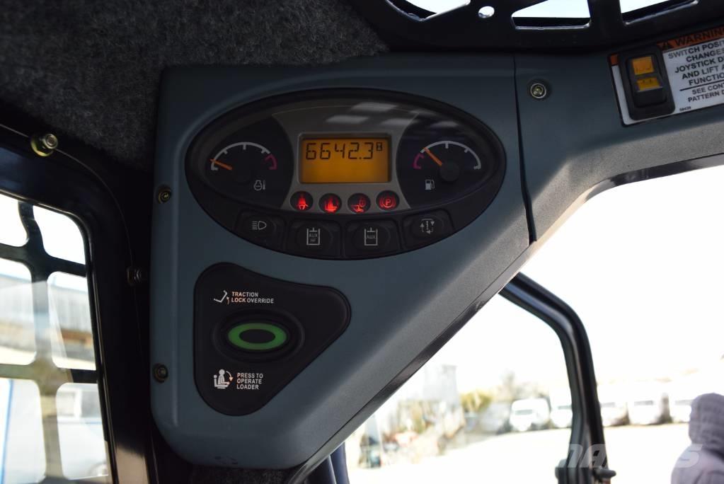 Bobcat S 220 Smykem řízené nakladače