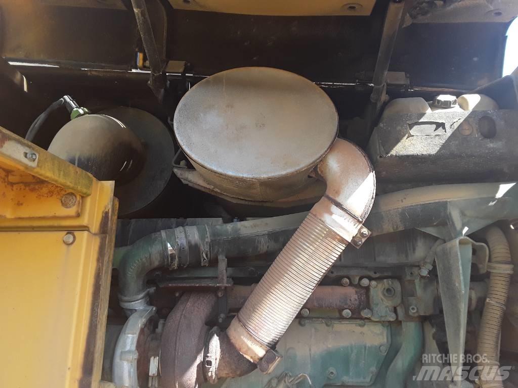Volvo L 180 E Kolové nakladače
