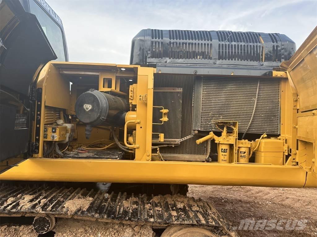 CAT 330DL Pásová rýpadla