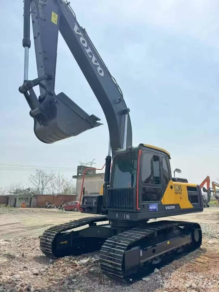 Volvo EC 240 Pásová rýpadla