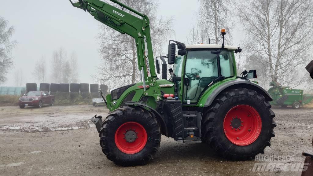 Fendt 724 Profi Plus Traktory