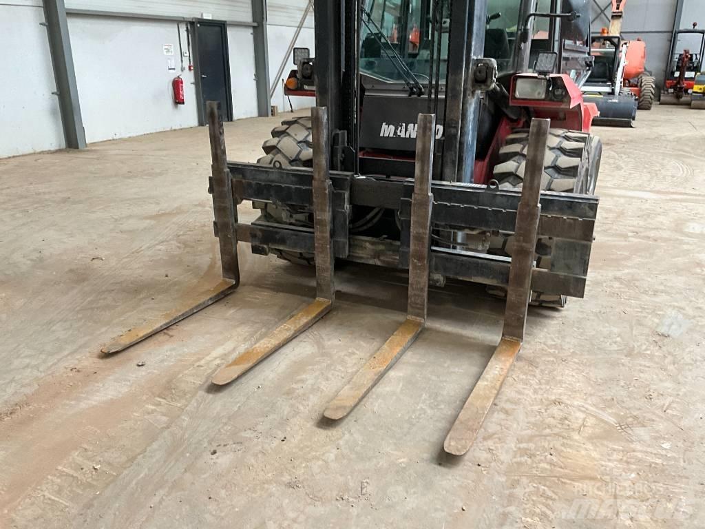 Manitou MC 40 Terénní vysokozdvižné vozíky