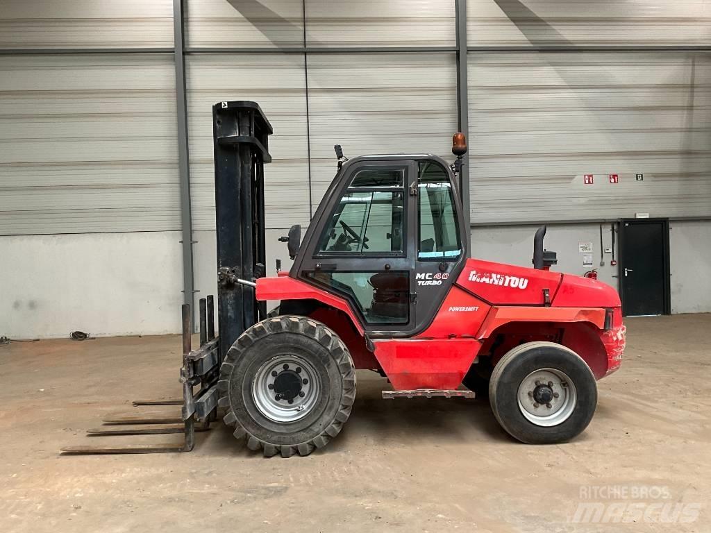 Manitou MC 40 Terénní vysokozdvižné vozíky
