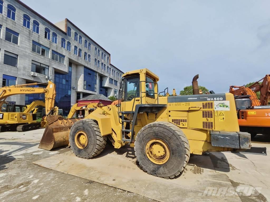 Komatsu WA 500 Kolové nakladače
