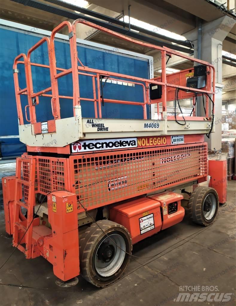 JLG M 4069 Nůžková zvedací plošina
