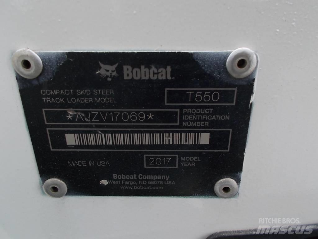 Bobcat T550 Smykem řízené nakladače