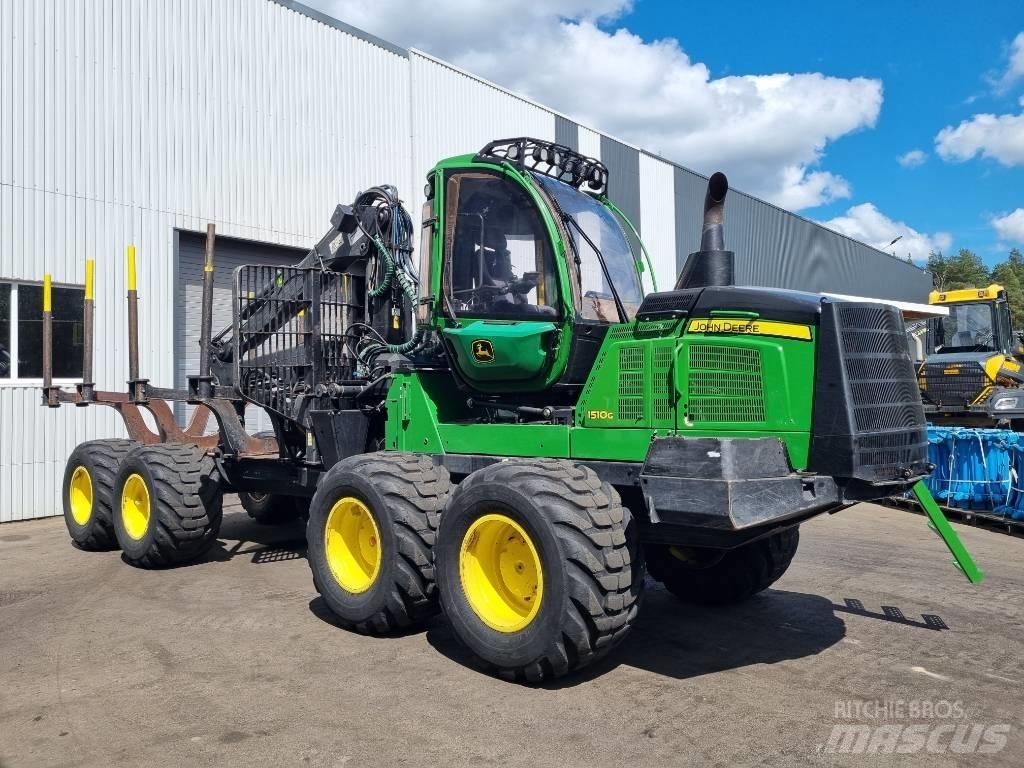 John Deere 1510G Vyvážecí traktory