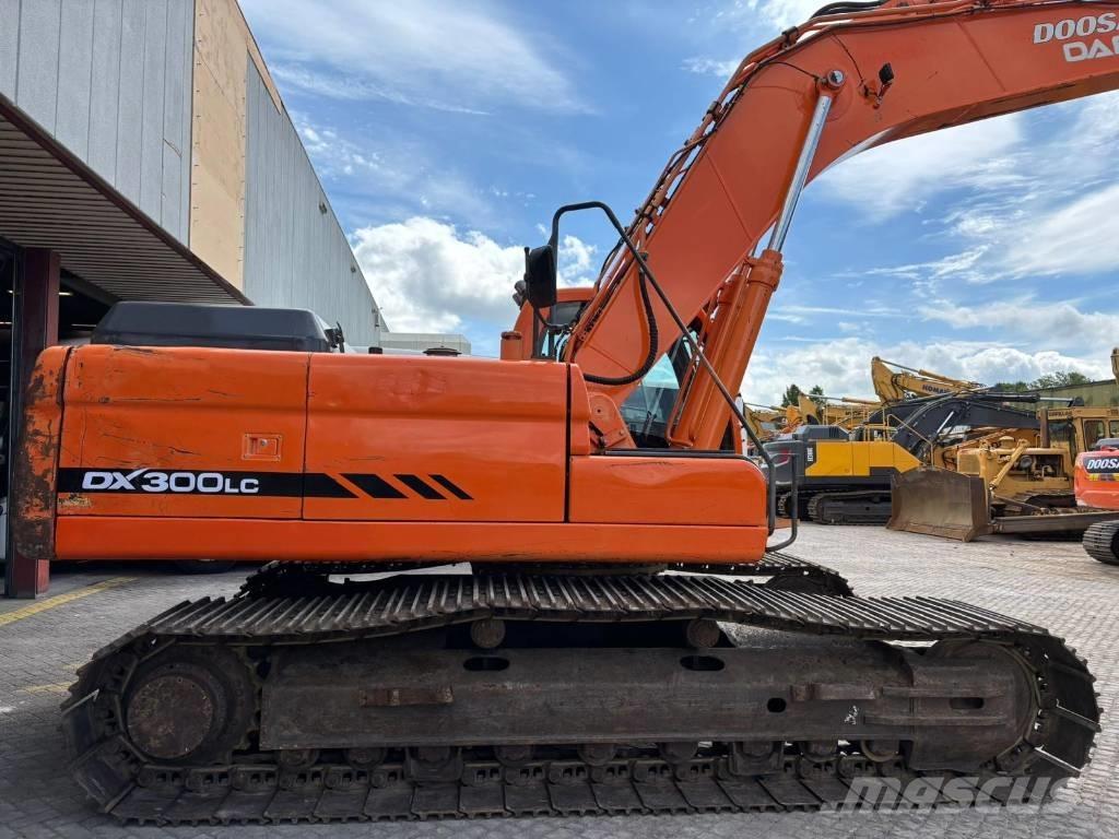 Doosan DX 300 LC Pásová rýpadla