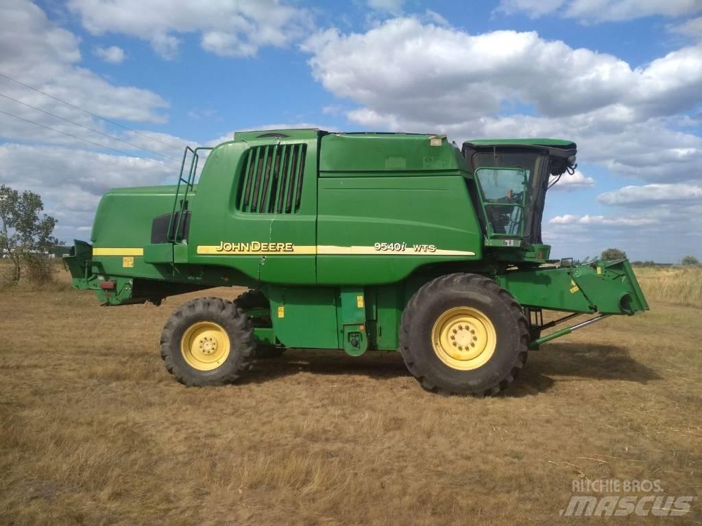 John Deere 9540 WTS Příslušenství a náhradní díly ke kombajnům