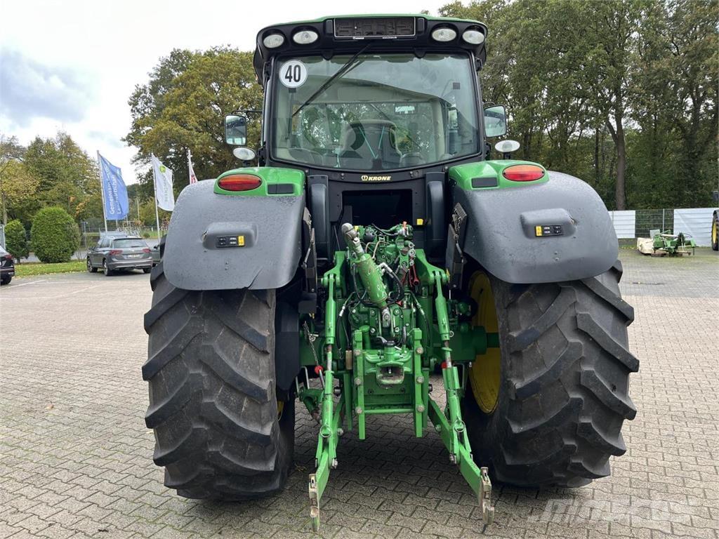 John Deere 6190R Traktory