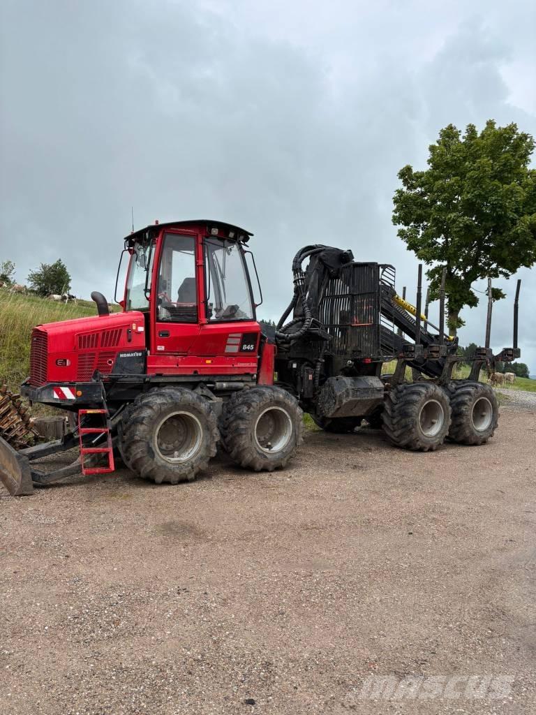 Komatsu 845 Vyvážecí traktory