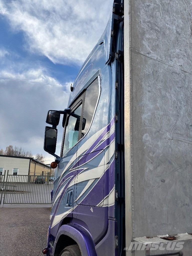 Scania R730B6X4NB Vozy na přepravu kmenů