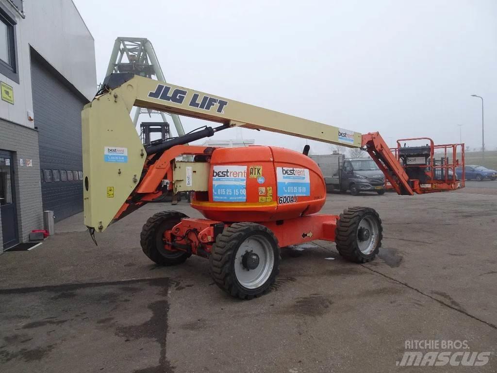 JLG 600AJ Kloubové plošiny