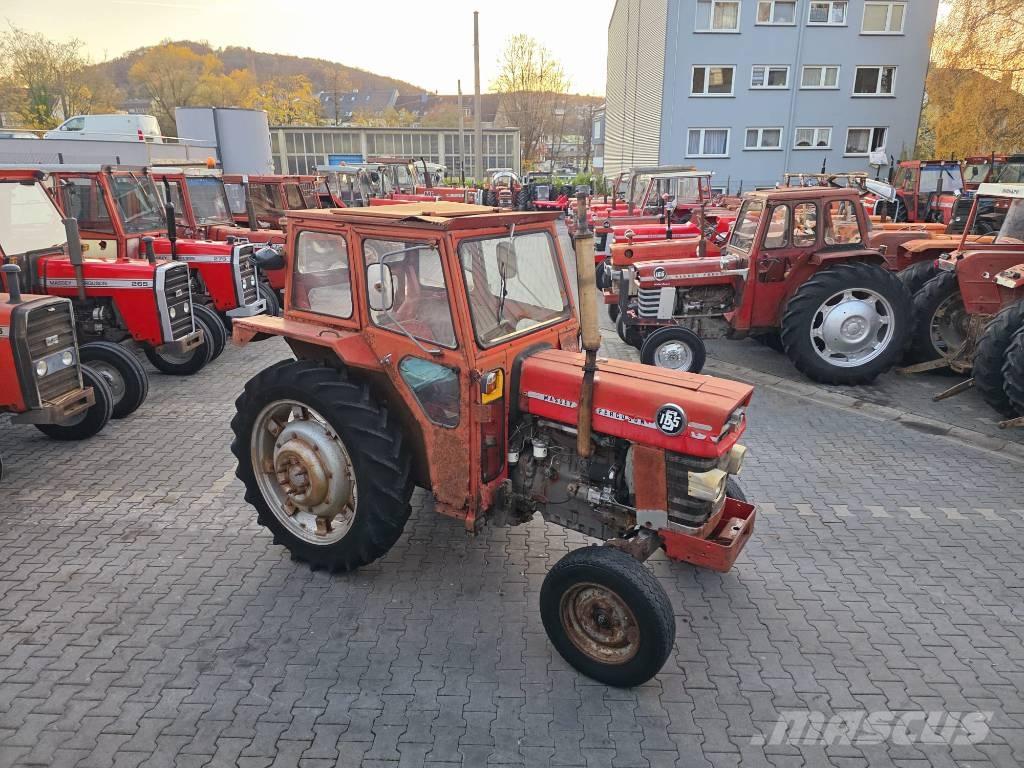 Massey Ferguson 165 Traktory