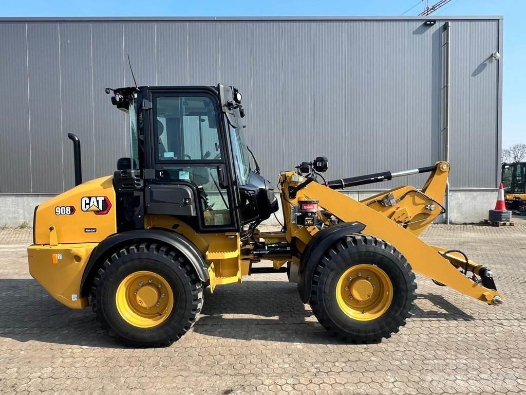 CAT 908 Kolové nakladače