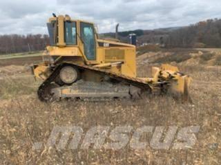 CAT D6N Pásové dozery