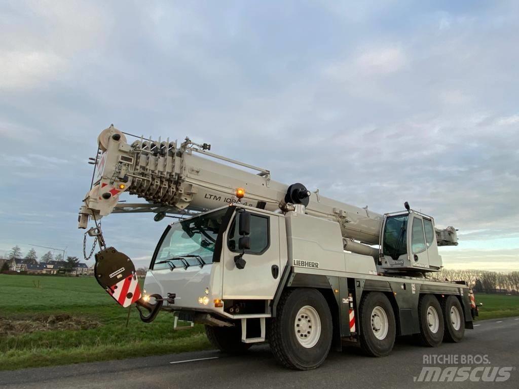 Liebherr LTM1090-4.2 Univerzální terénní jeřáby